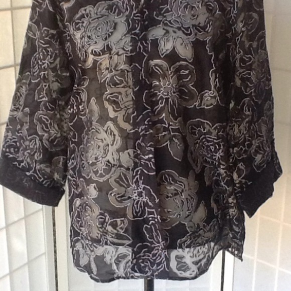 Elementz Blouse - Picture 8 of 8